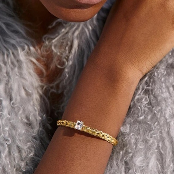 New Unique 18K Gold Woven Zircon Cuff Bracelet - Picture 2 of 13